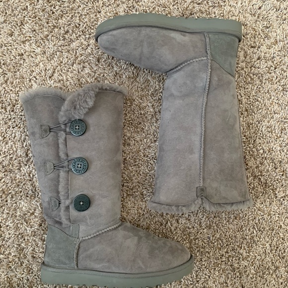 UGG Bailey Button Triplet - Picture 3 of 8